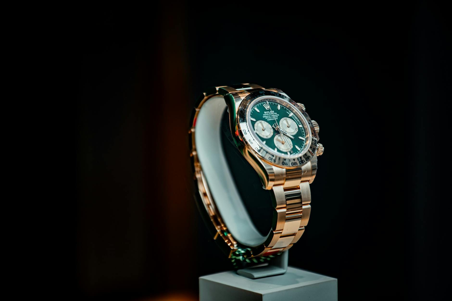Gerhard Richter Art Investment: $78.8M Christie's Sale Signals Blue-Chip Strength