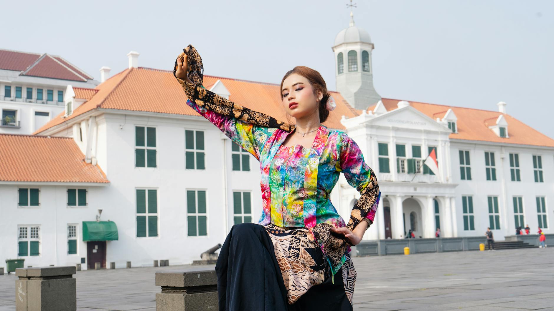 Indonesian artist Dian Suci wins 2026 Max Mara Art Prize for Women.
