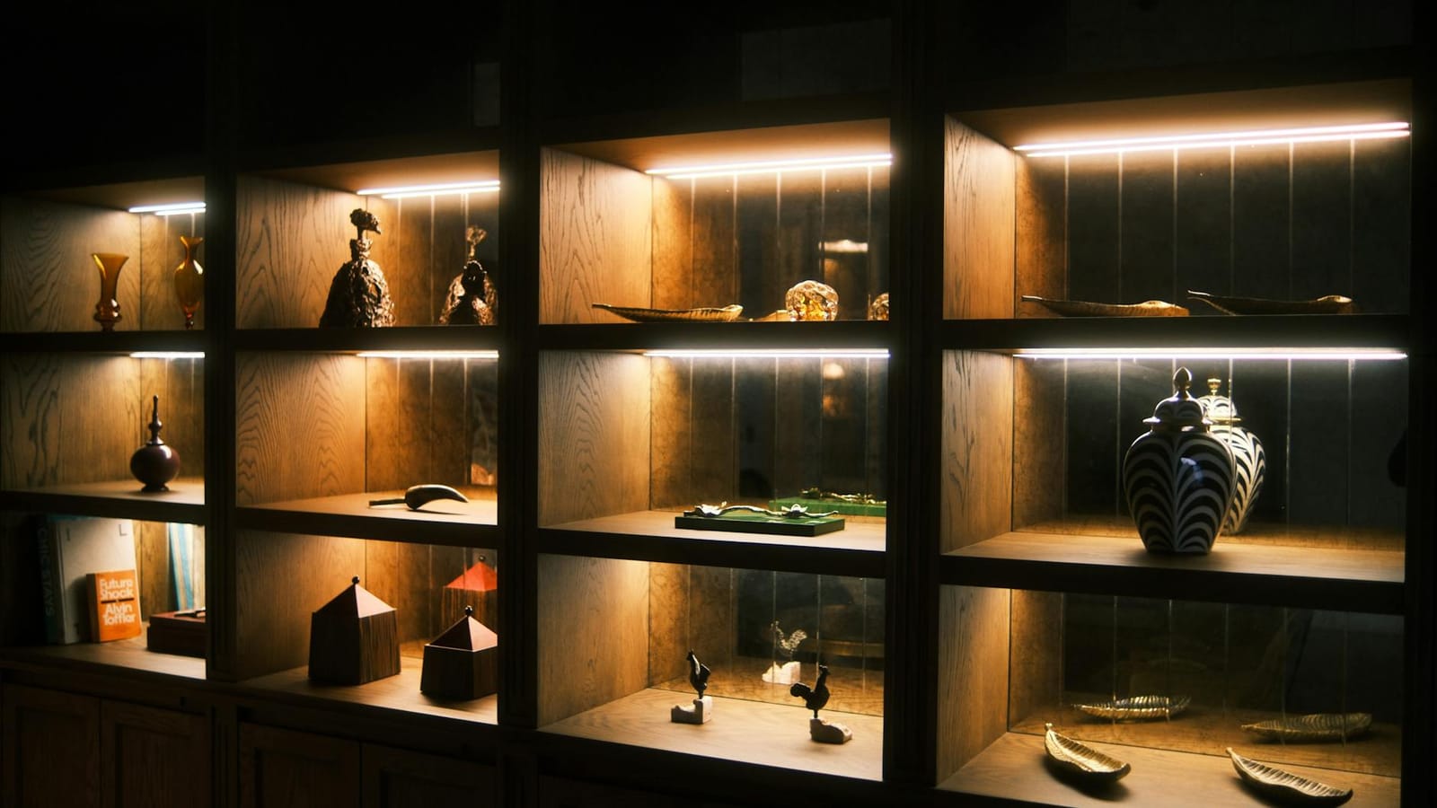 Photography Books as Alternative Assets: 5 Investment Insights from Sandro Miller
